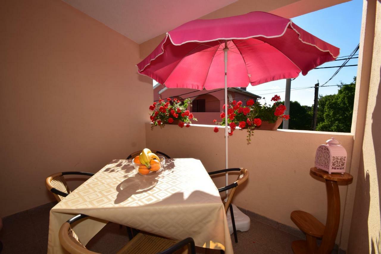 Apartment Smokrovic Starigrad Paklenica Eksteriør billede