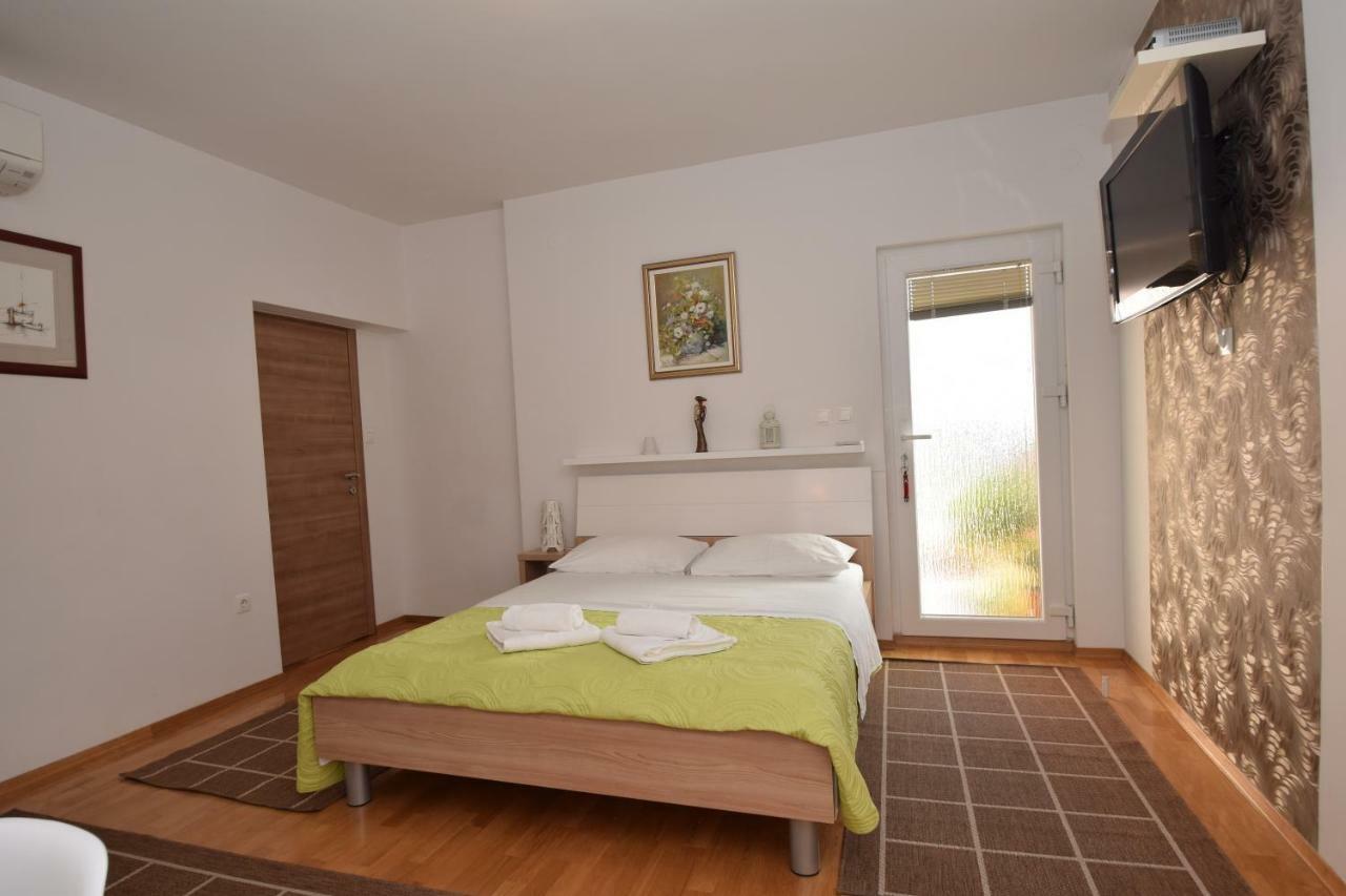 Apartment Smokrovic Starigrad Paklenica Eksteriør billede