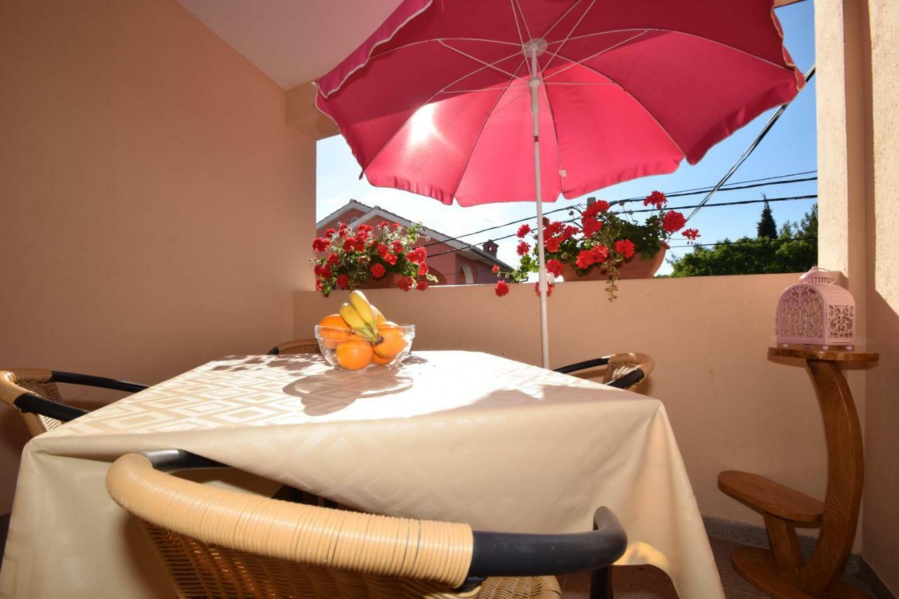 Apartment Smokrovic Starigrad Paklenica Eksteriør billede